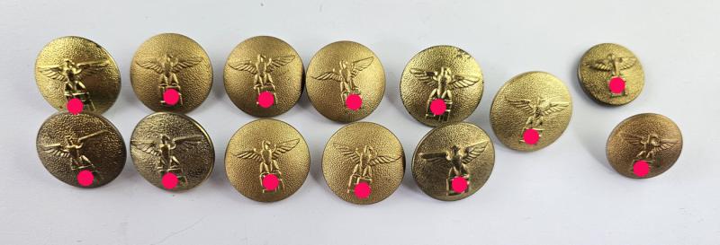 Lot de 13 Boutons pour PL